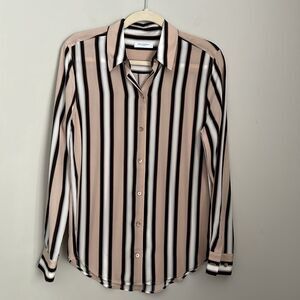 Equipment Essential Silk Button-Up Shirt in Sesame Multi Size S